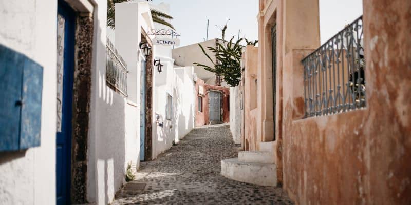 image taken by a travel blogger of a narrow alley in a Mediterranean town