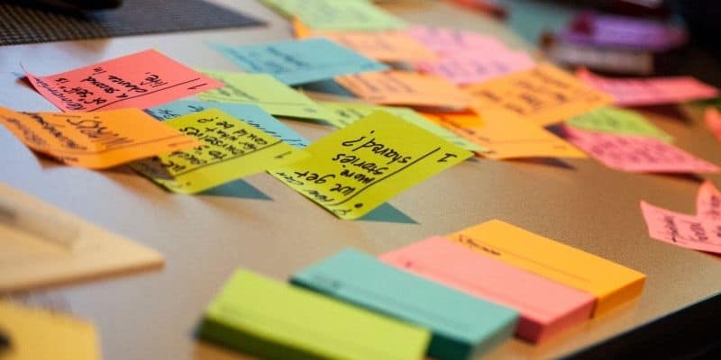 freelance writing business plan sticky notes on table